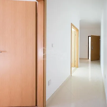 R. Jose Pedro - 2 Apartament *